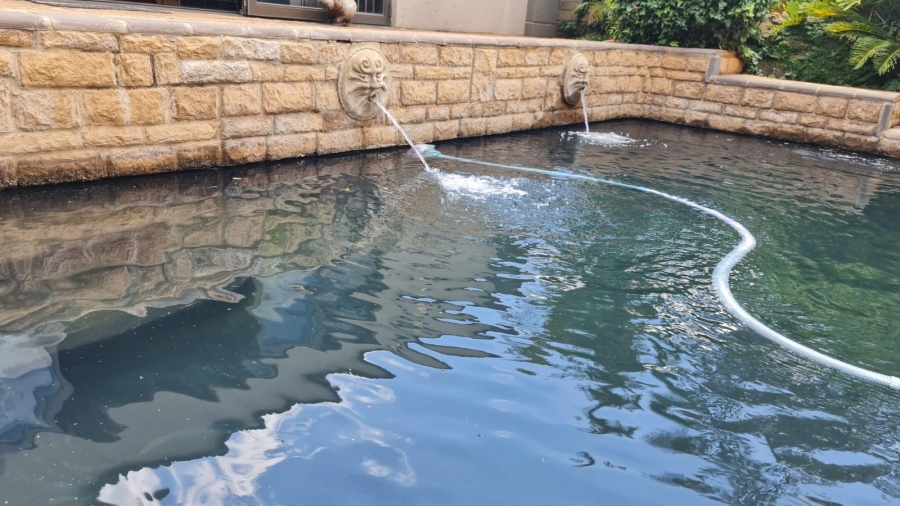 3 Bedroom Property for Sale in Safari Gardens North West